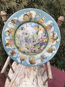 tin childs plate with adorable animals