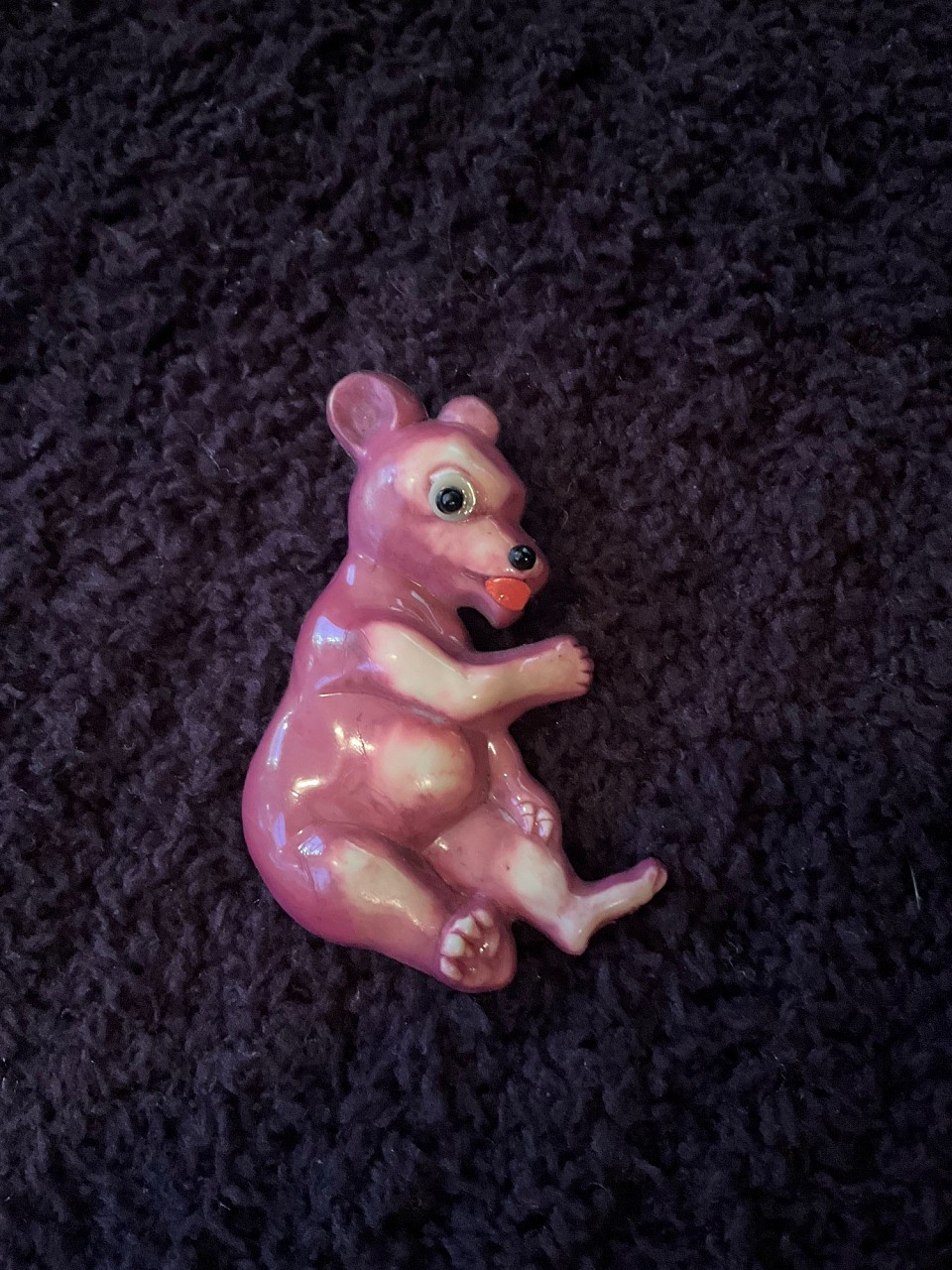 Vintage googly eye plastic bear brooch.  ~ $25 postage paid within US